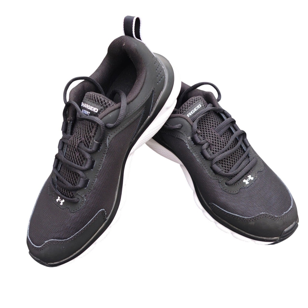 Men’s Under Armour Charged Assert  Black   302459191-001 Sz 9 New with out box