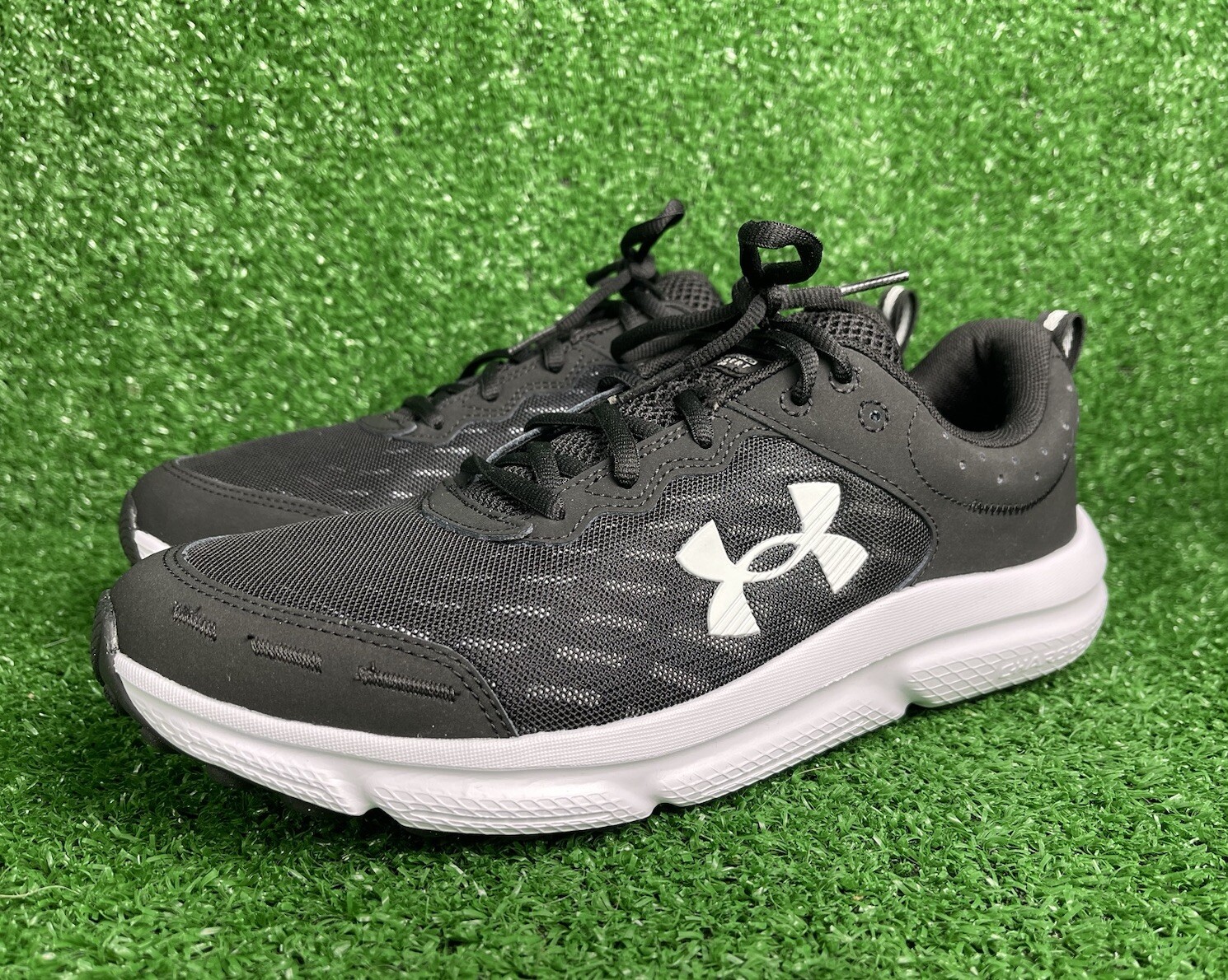 Under Armour Charged Assert 10 Black Men’s Running Shoes Size 11 Athletic New
