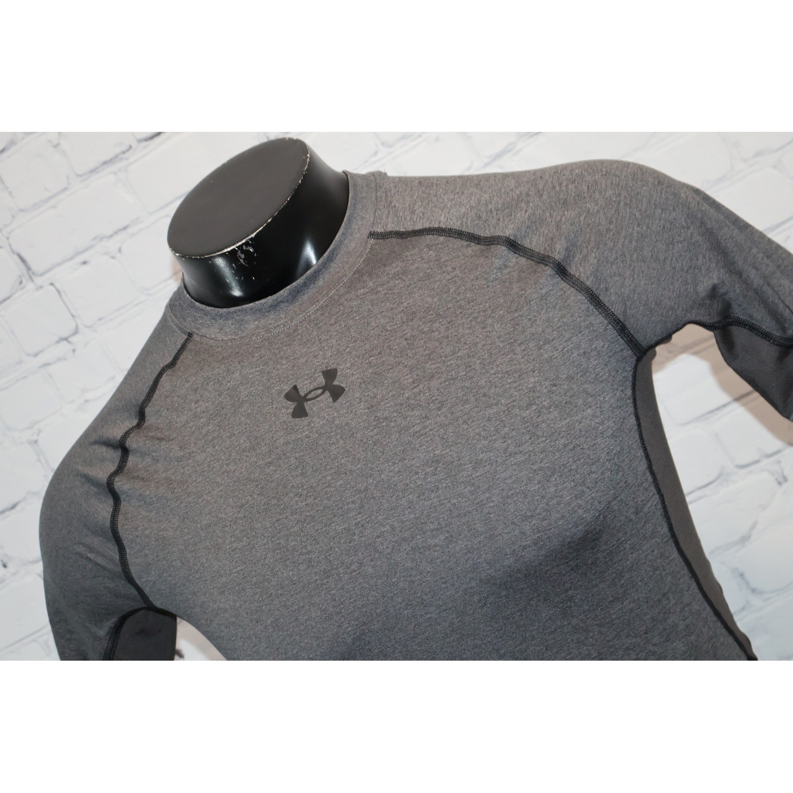 Under Armour Compression Shirt Mens Large Gray HeatGear Base Layer Gym Workout